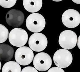 Beads-white-black